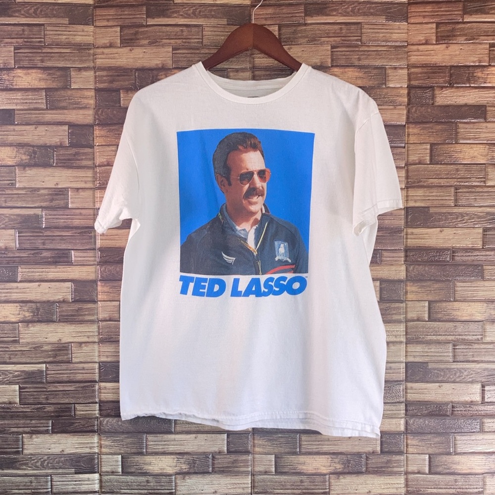 EUC TED LASSO White T-Shirt Size Men's Large Jason Sudeiki
